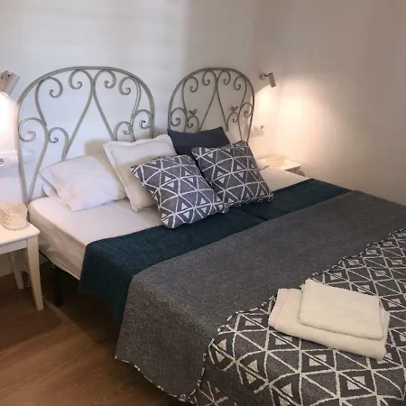En Sitges, Primera Linea De Playa Privatunterkunft *